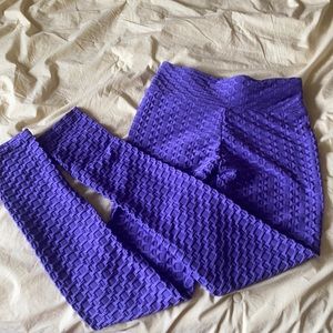 “tik-tok” leggings! makes ya booty 10/10